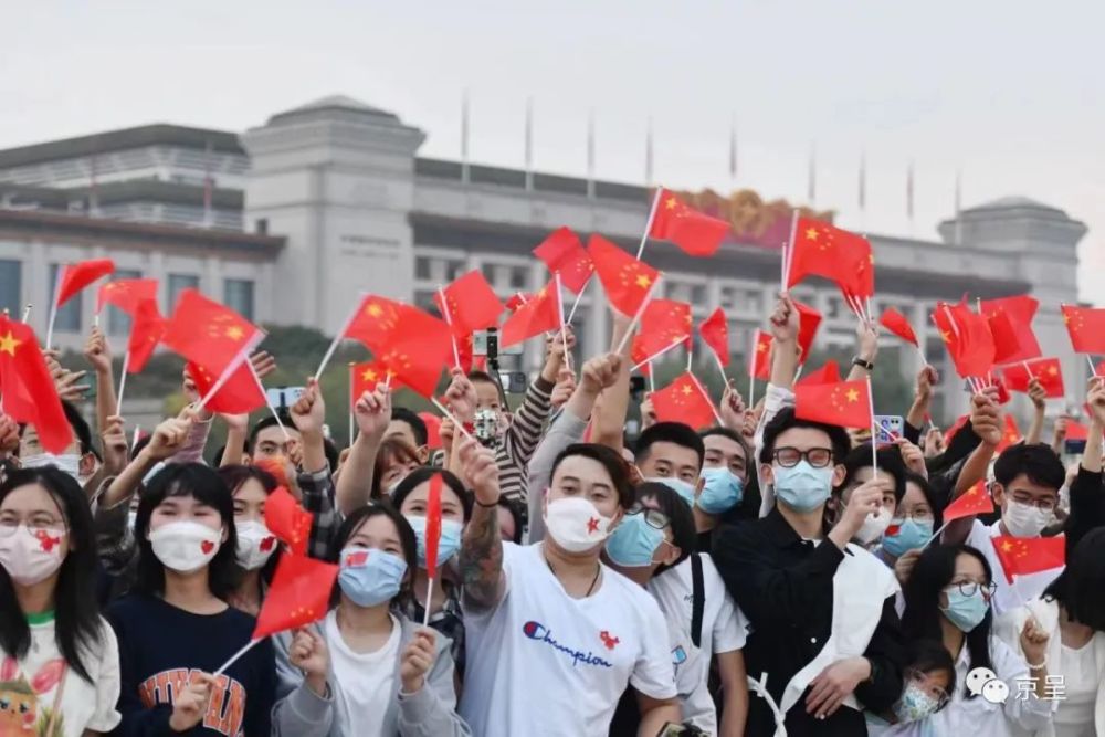 武汉三镇训练开放日,今晨临场应变引欢呼,社区盾在即,高层口径保持一致的简单介绍 武汉三镇训练开放日,今晨临场应变引欢呼,社区盾在即,高层口径保持一致的简单介绍