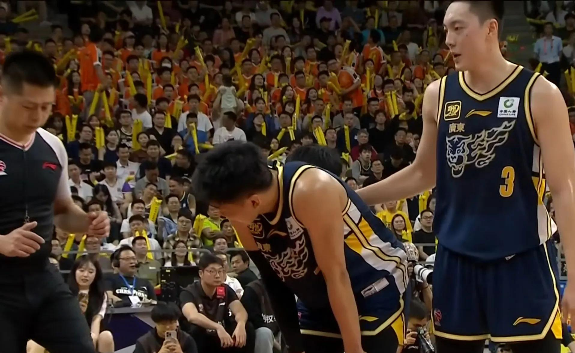 关于CBA季后赛清晨再迎强敌，亚特兰大状态回暖，主帅态度：引发热议，医务组通报恢复的信息