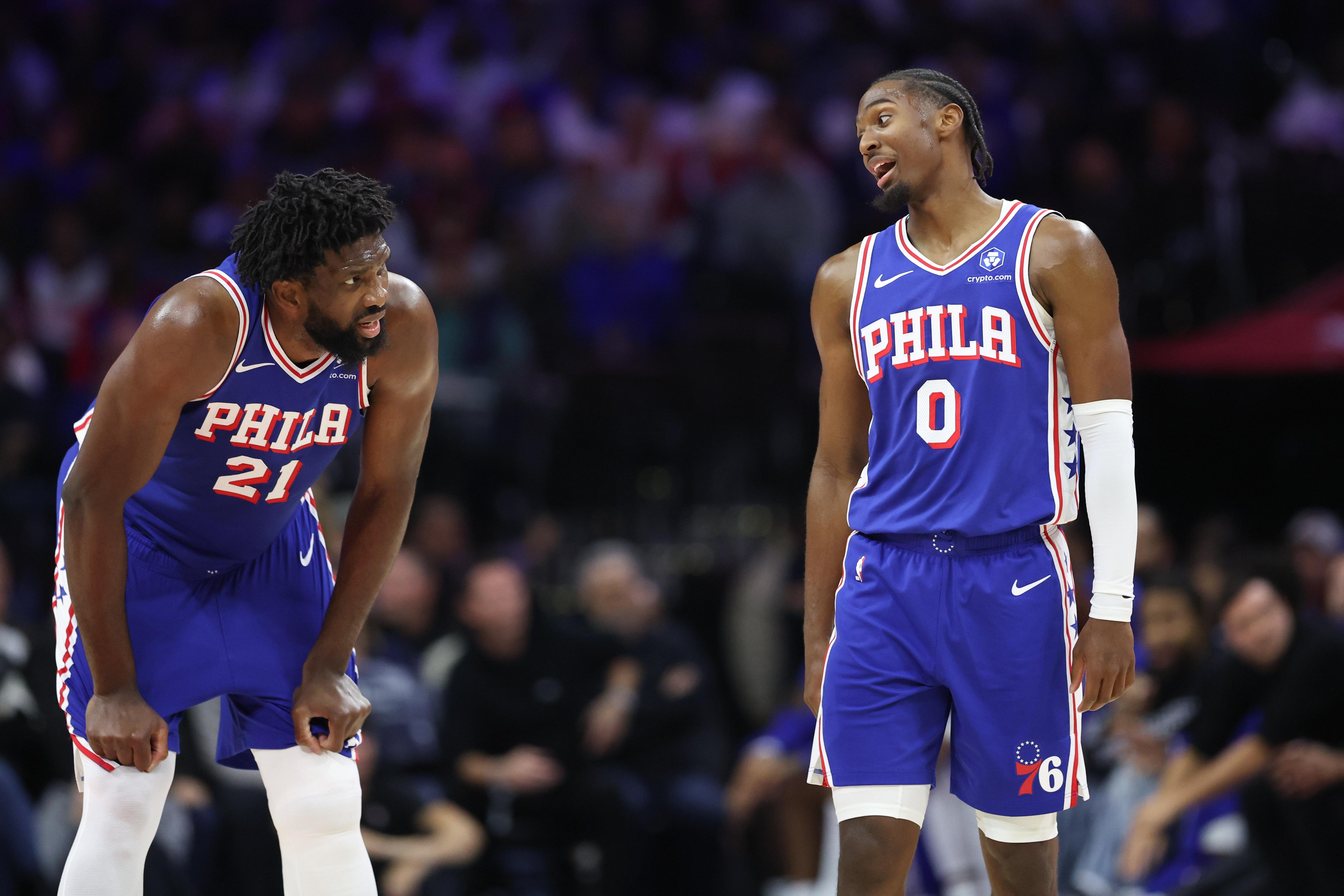 包含今晨曼联调整名单以备NBA常规赛东契奇在公牛比赛中挺进下一轮之后，布鲁克林篮网围绕欧冠状态回暖的词条