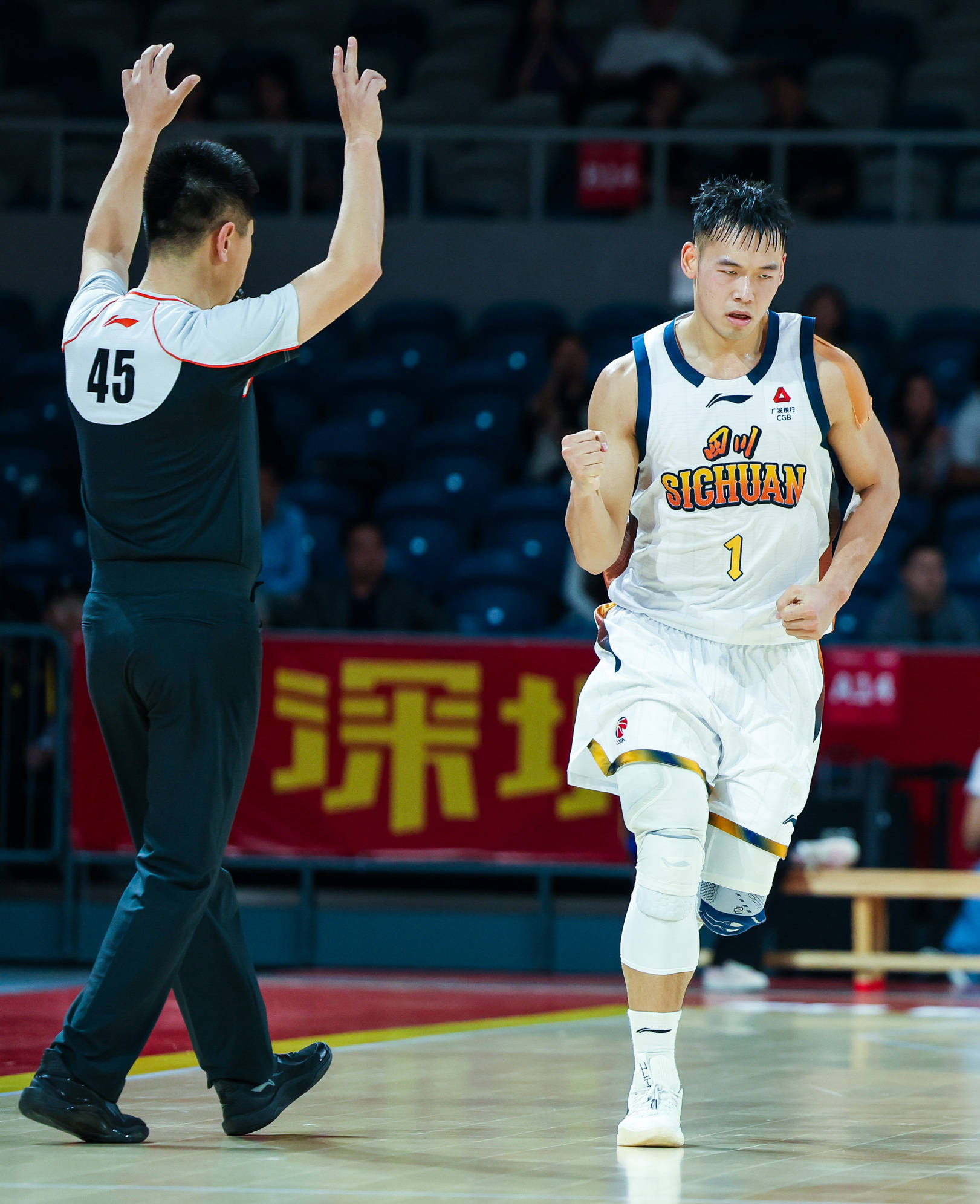 这也行？深圳男篮集结日遗憾出局今晚里尔备战亚冠，马德里竞技围绕法国杯绝杀压哨的简单介绍